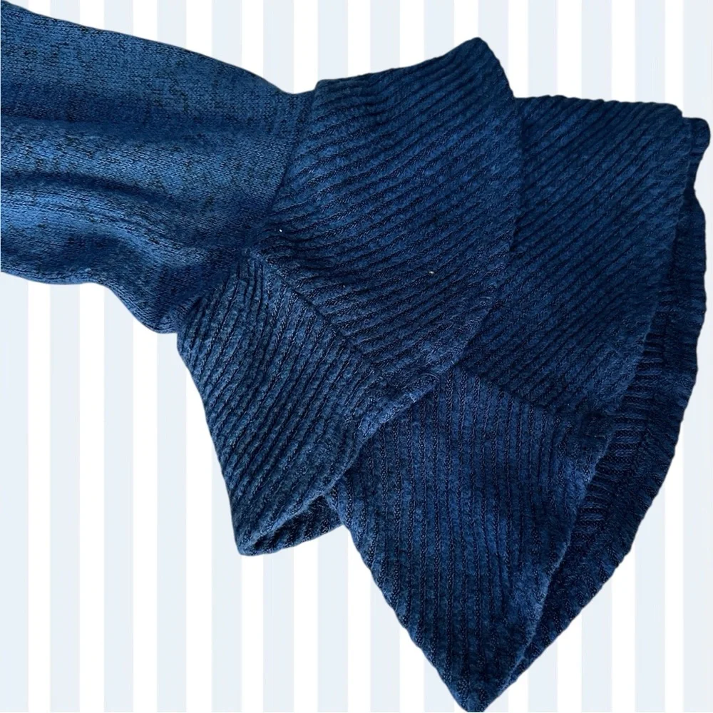 5x$25 Blue Ruffle Bell Sleeves Sweater Dress, 10-12